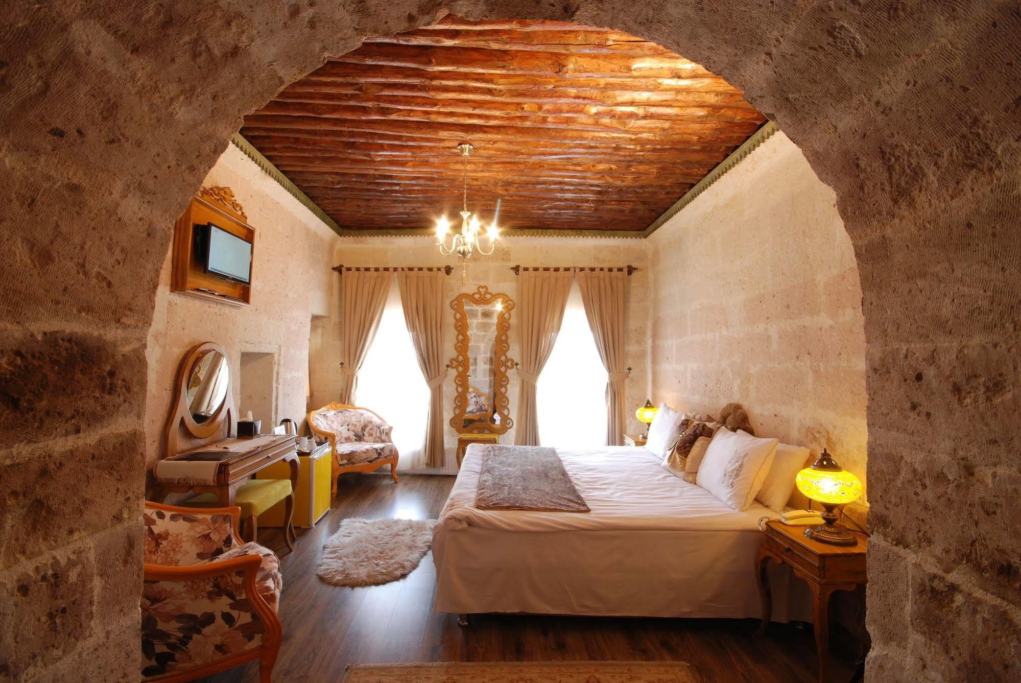 Mimi Cappadocia Luxury Cave Hotel Uçhisar Eksteriør billede